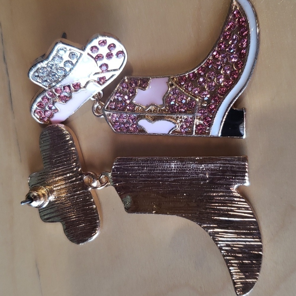 RETRO Boots Women'S Drop Earrings nwot - Picture 3 of 5